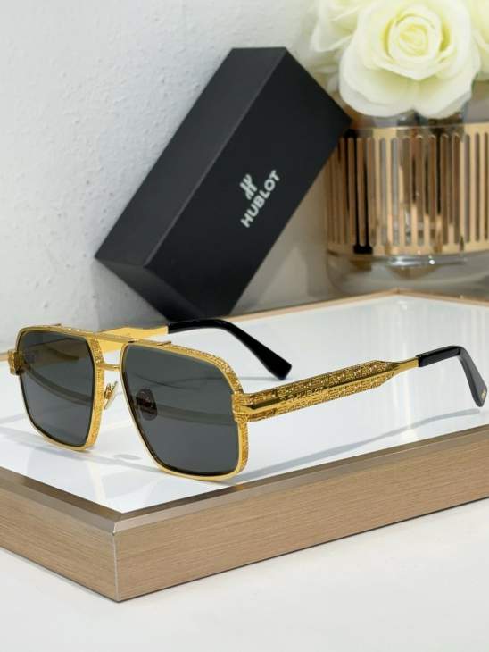 Picture of Hublot Sunglasses _SKUfw68373345fw